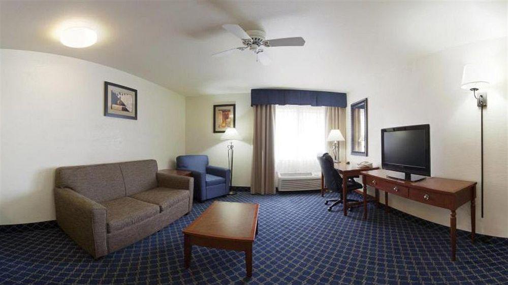 Express Tucson-airport By Ihg Hotel
